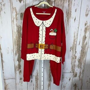 Old Navy Red Santa Pajama Set. Size 2X. In excellent condition!